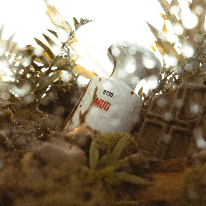 MUD by BORNTOSTANDOUT