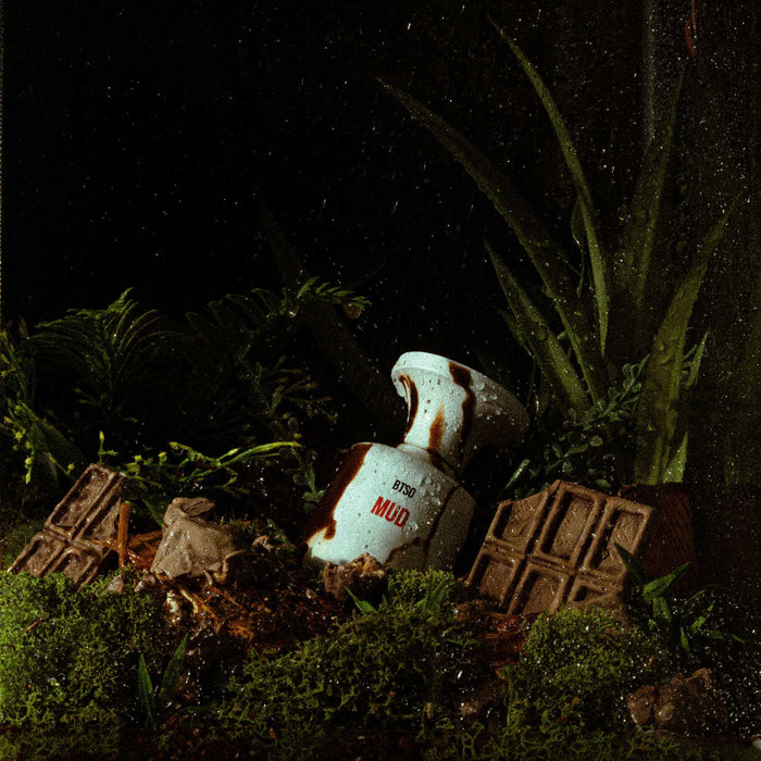 MUD by BORNTOSTANDOUT
